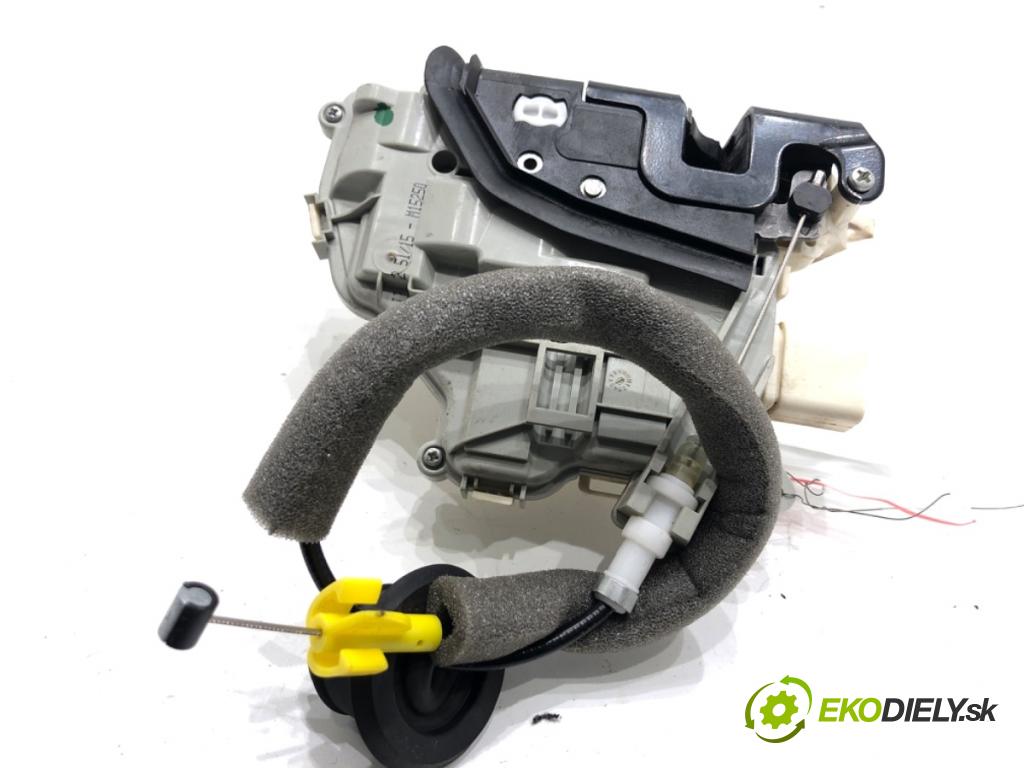 AUDI A6 C7 Kombi 2016 200 kW 3.0 TDI quattro 2967 zámok Dvere pravy zad 4G0839016E