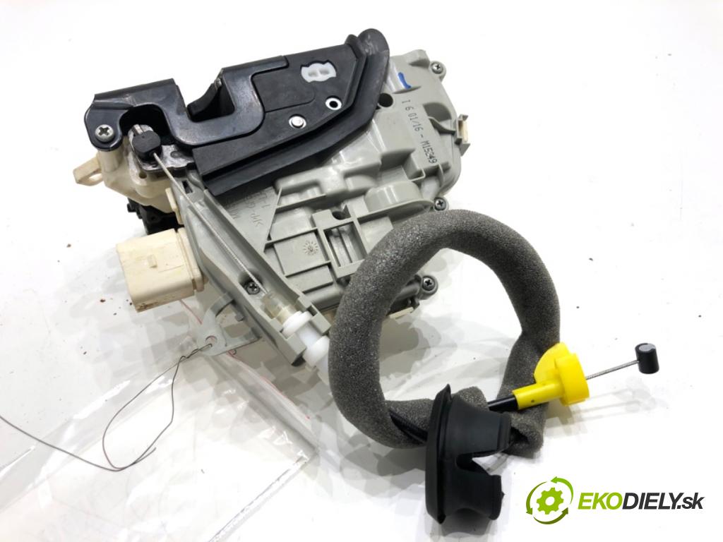 AUDI A6 C7 Kombi 2016 200 kW 3.0 TDI quattro 2967 zámok dveře levý zadní část 4G0839015E