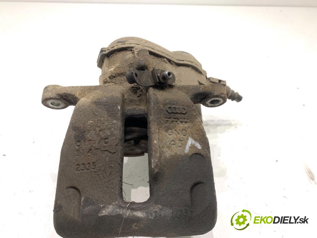 AUDI A6 C7 Kombi 2016 200 kW 3.0 TDI quattro 2967 brzdič třmen levý zadní část 