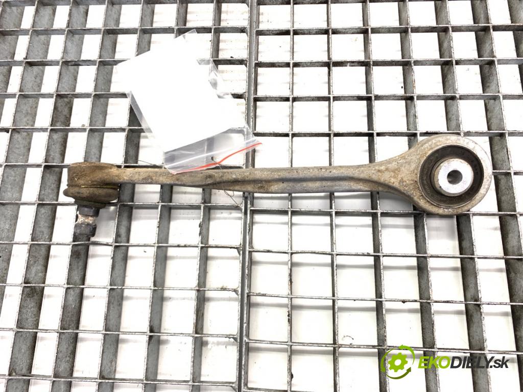 AUDI A6 C7 Kombi 2016 200 kW 3.0 TDI quattro 2967 rameno levý přední část 