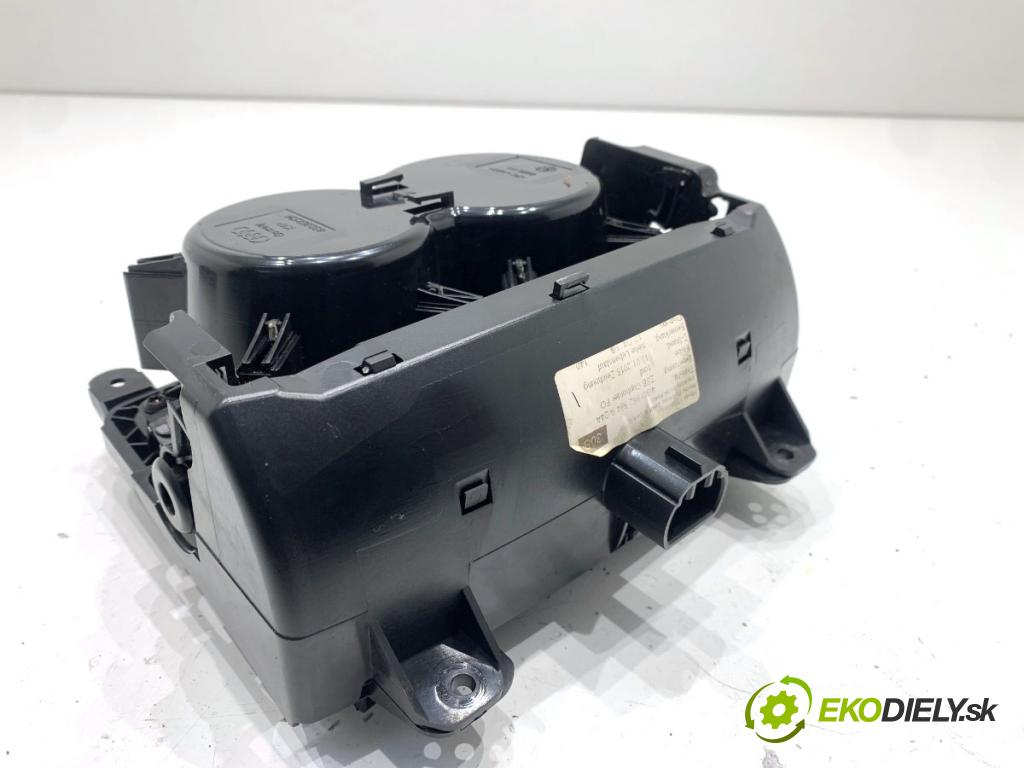 AUDI A6 C7 Kombi 2016 200 kW 3.0 TDI quattro 2967 Držiak na nápoje 4G0862534A (Držiak (úchyt) na nápoje)