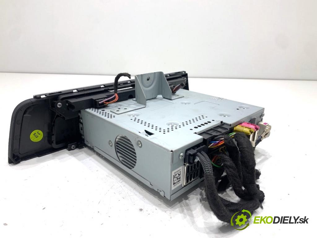 AUDI A6 C7 Kombi 2016 200 kW 3.0 TDI quattro 2967 RADIO Navigácia 4G1035193A (Audio zariadenie)