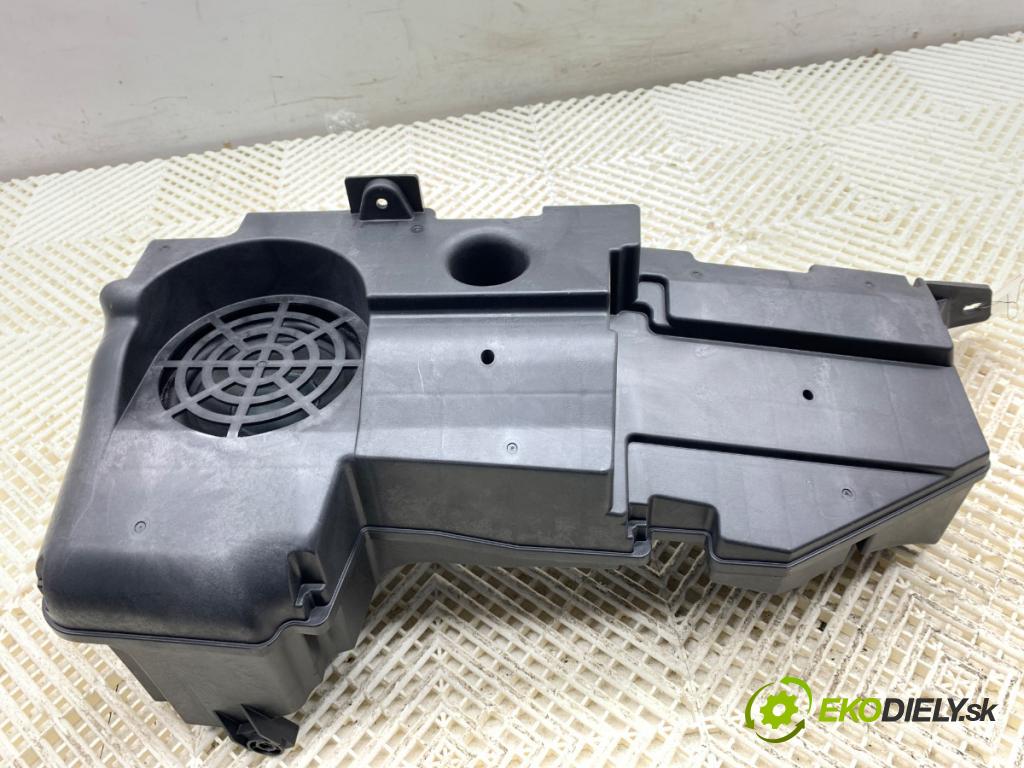 AUDI A6 C7 Kombi 2016 200 kW 3.0 TDI quattro 2967 subwoofer 4G9035381A (Audio zariadenie)