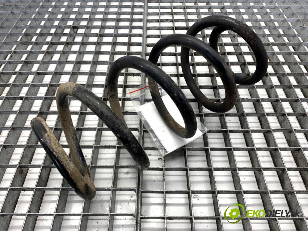 AUDI A6 C7 Kombi 2016 200 kW 3.0 TDI quattro 2967 pružina přední část  (Klika dveří ostatní)