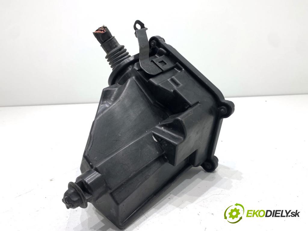 AUDI A6 C7 Kombi 2016 200 kW 3.0 TDI quattro 2967 Skrinka poistková 4G0971502AJ (Poistková skrinka)