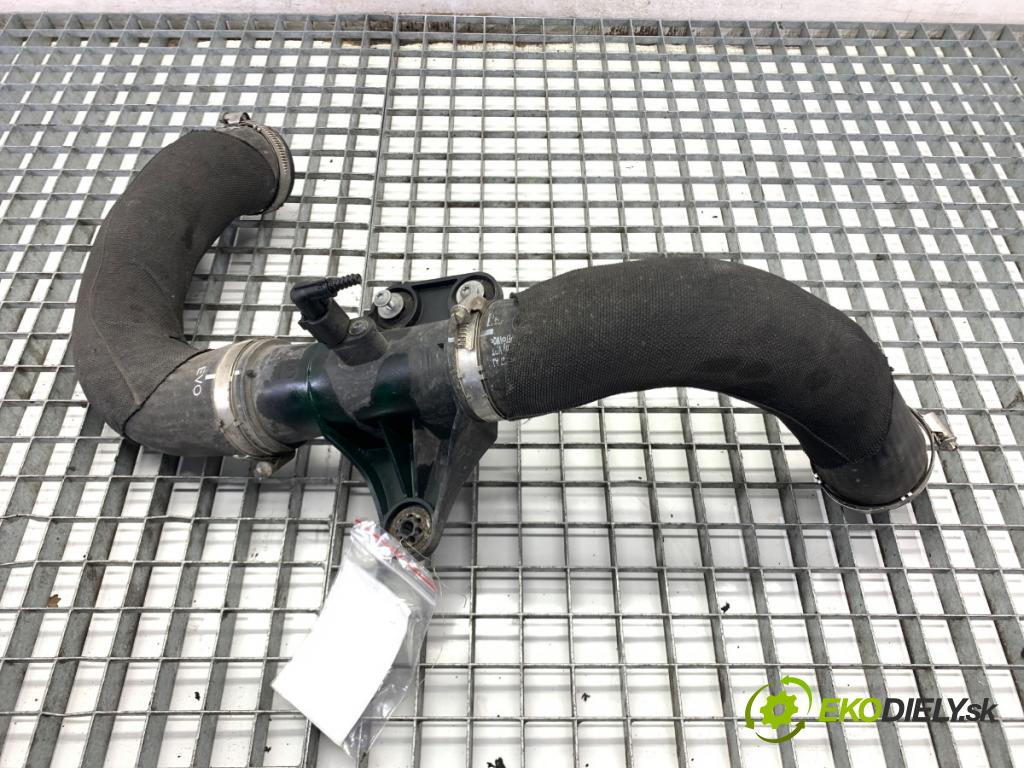 AUDI A6 C7 Kombi 2016 200 kW 3.0 TDI quattro 2967 Rúra vzduchu 4G0145673AH