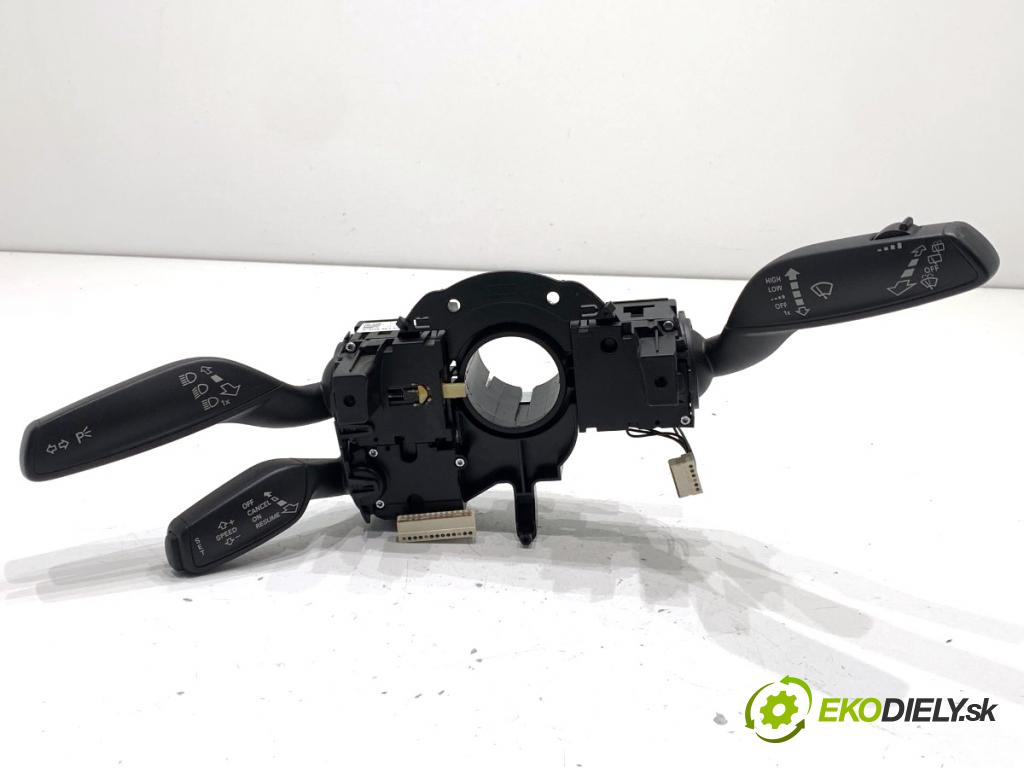 AUDI A6 C7 Kombi 2016 200 kW 3.0 TDI quattro 2967 Prepínač kombinovaný 4G8953502D (Prepínacie páčky pod volantom)