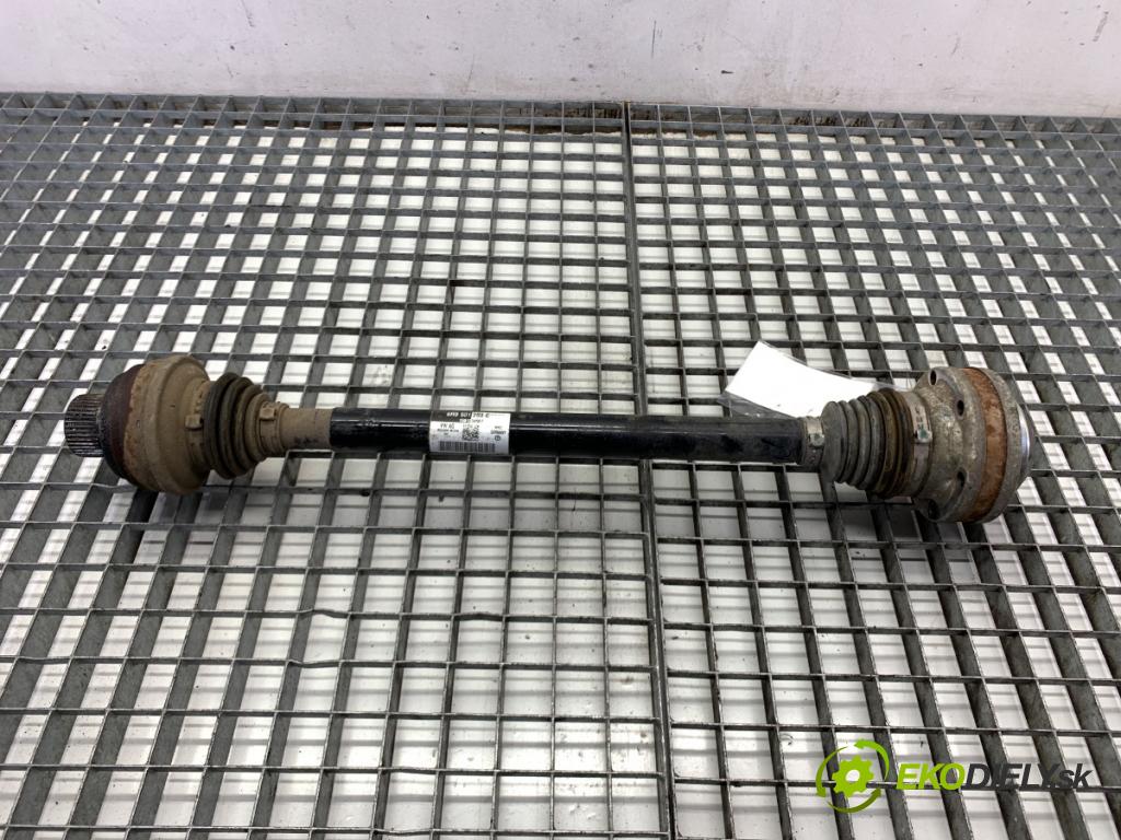 AUDI A6 C7 Kombi 2016 200 kW 3.0 TDI quattro 2967 poloos levý zadní část 8R0501203C