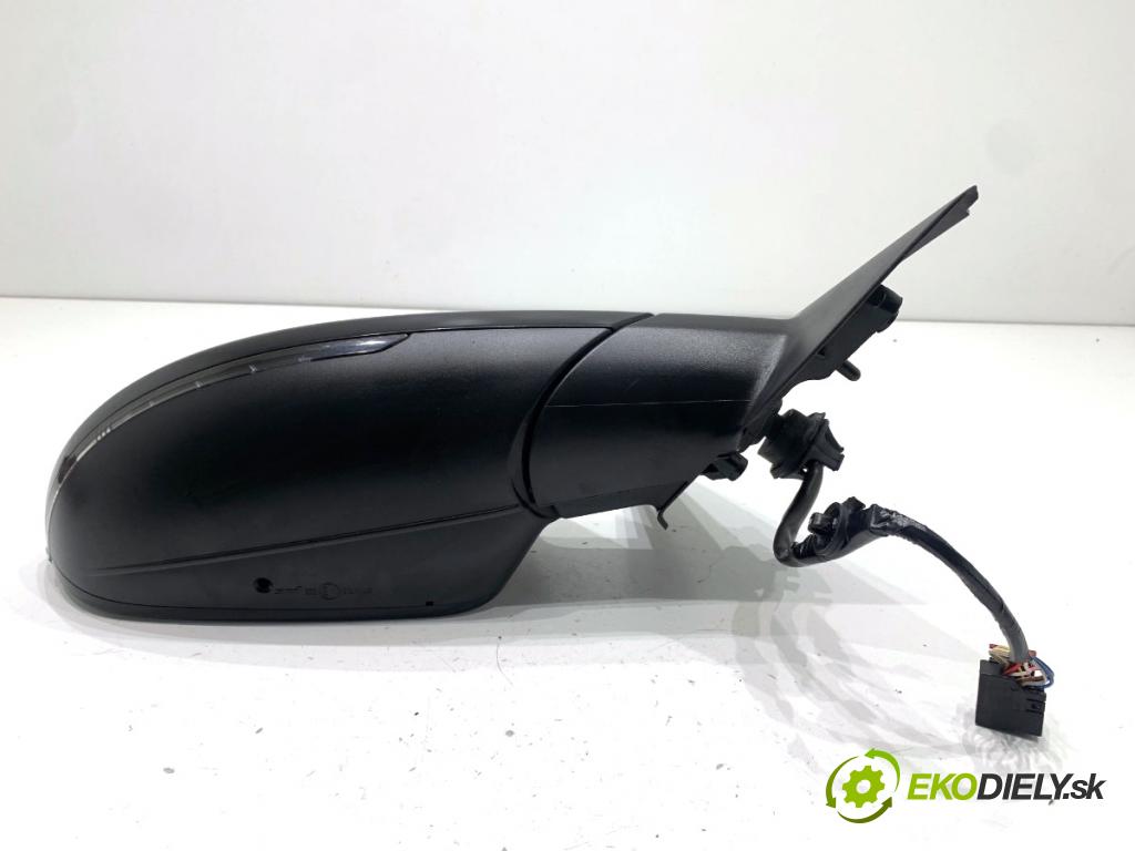 AUDI A6 C7 Kombi 2016 200 kW 3.0 TDI quattro 2967 zpětné zrcátko pravý LY9T