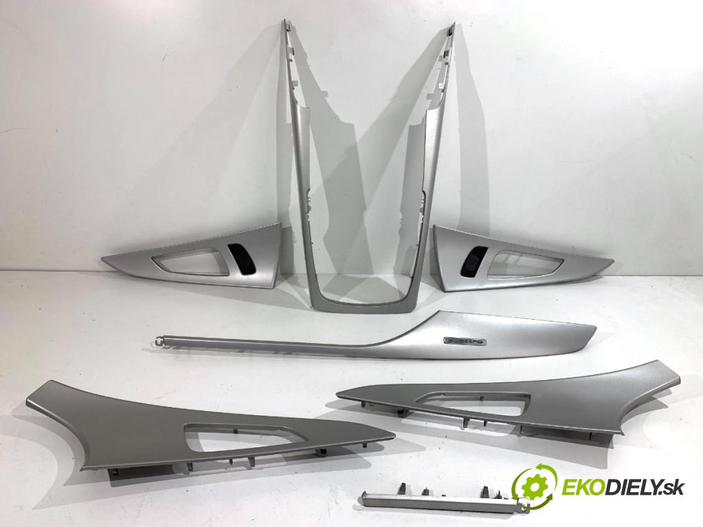 AUDI A6 C7 Kombi 2016 200 kW 3.0 TDI quattro 2967 lišty kryt 4G0864261 4G1853190B (Lišta)