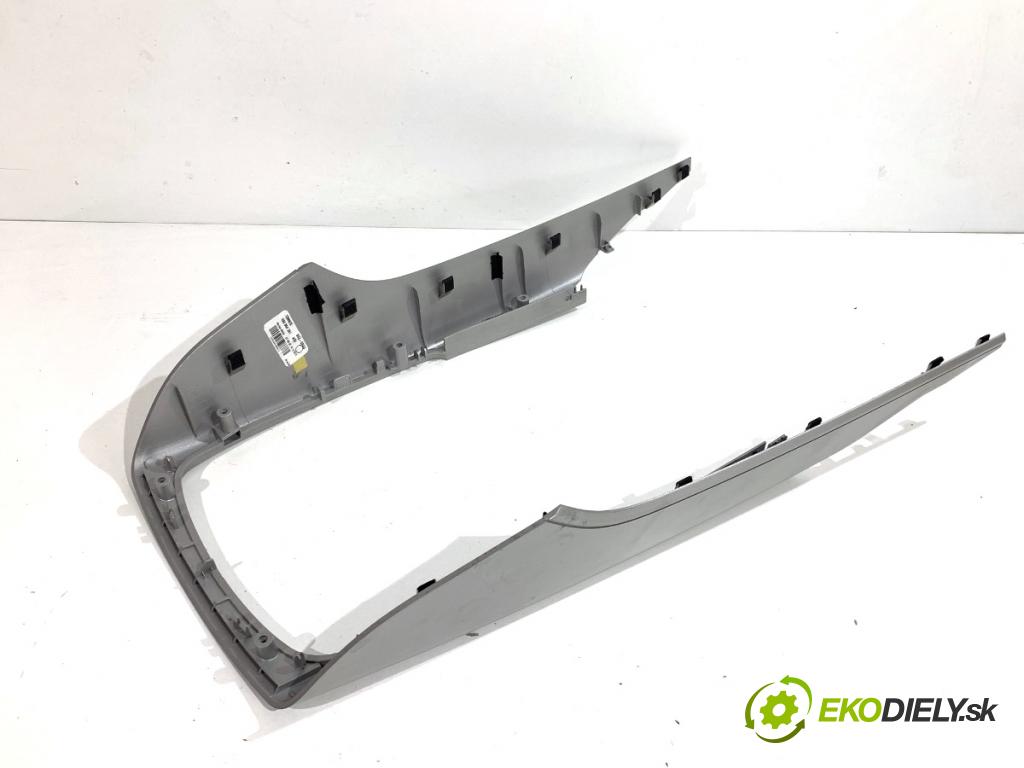 AUDI A6 C7 Kombi 2016 200 kW 3.0 TDI quattro 2967 lišty kryt 4G0864261 4G1853190B (Lišta)