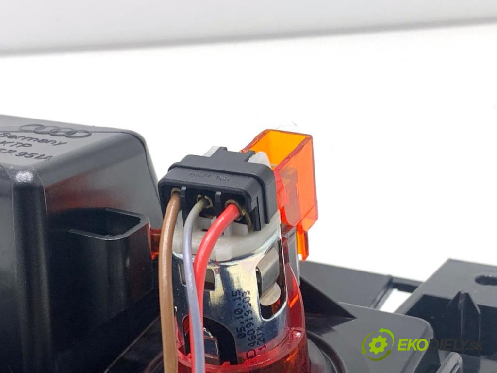 AUDI A6 C7 Kombi 2016 200 kW 3.0 TDI quattro 2967 popelník 4G0857951A