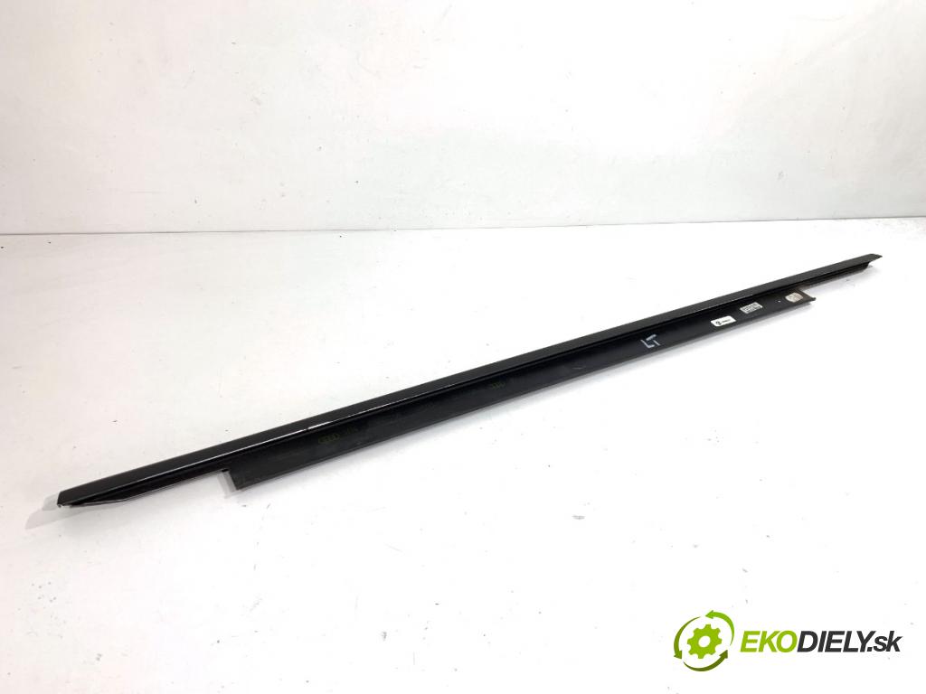 AUDI A6 C7 Kombi 2016 200 kW 3.0 TDI quattro 2967 lišta Sbírání: zadní část levý 4G0853763