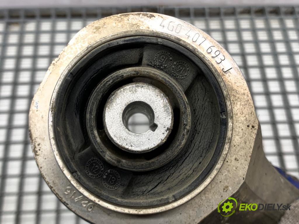 AUDI A6 C7 Kombi 2016 200 kW 3.0 TDI quattro 2967 rameno levý přední část 4G0407695