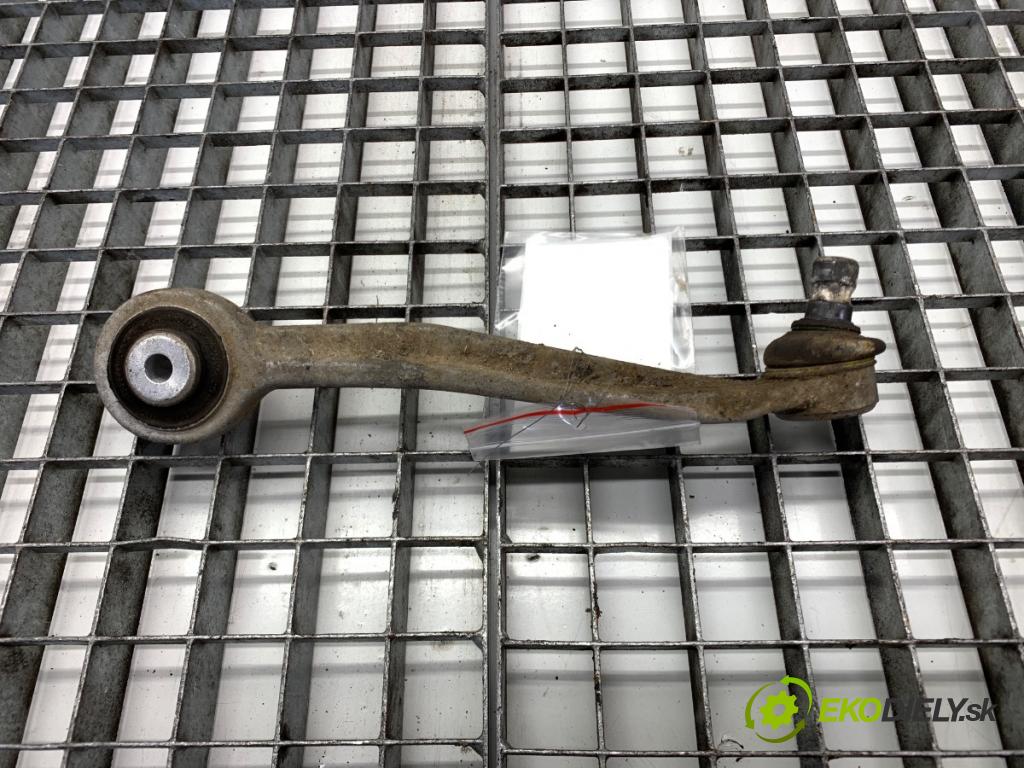 AUDI A6 C7 Kombi 2016 200 kW 3.0 TDI quattro 2967 rameno levý přední část