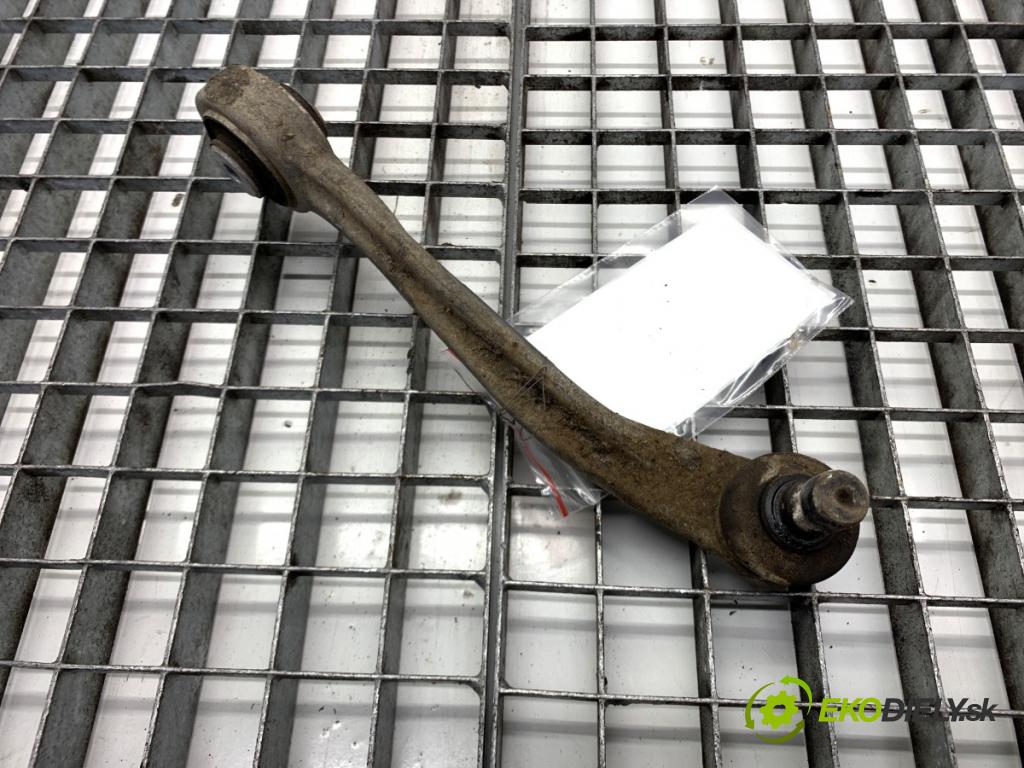 AUDI A6 C7 Kombi 2016 200 kW 3.0 TDI quattro 2967 rameno levý přední část