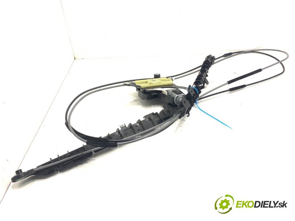 AUDI A6 C7 Kombi 2016 200 kW 3.0 TDI quattro 2967 mechanismus rolety kufra 4G9863560A