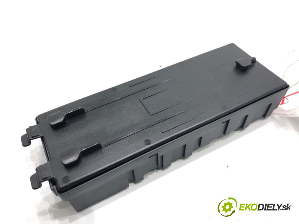 AUDI A6 C7 Kombi 2016 200 kW 3.0 TDI quattro 2967 modul dveří 4G9959107C