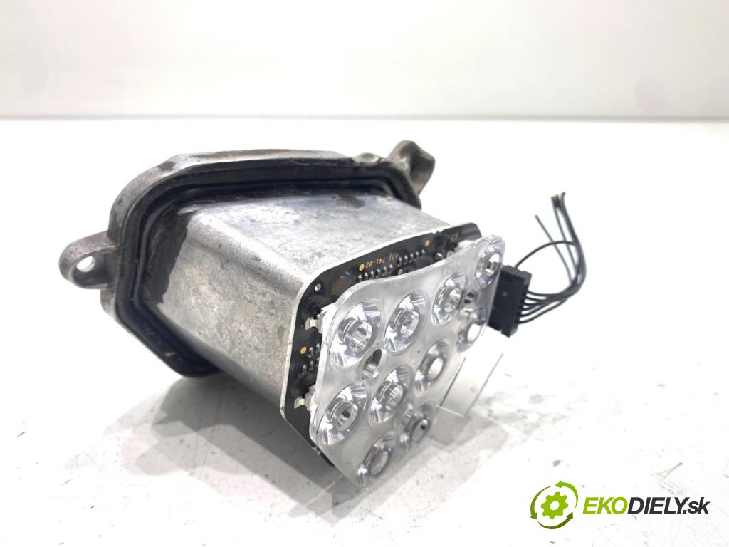 BMW F10 sedan 2010 135 kW 520 d 1995 modul LED 171.739-02