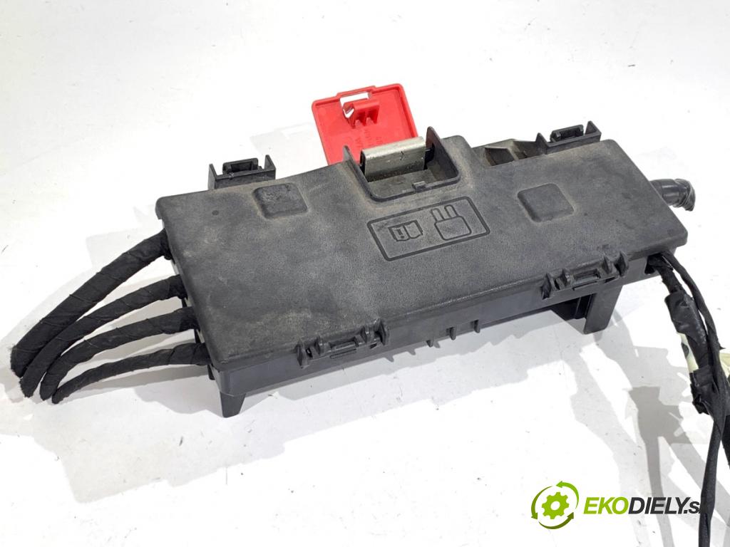 FORD ECOSPORT SUV 2018 103 kW 1.0 EcoBoost 998 svorka plus POJISTKA: JN1512A581GH