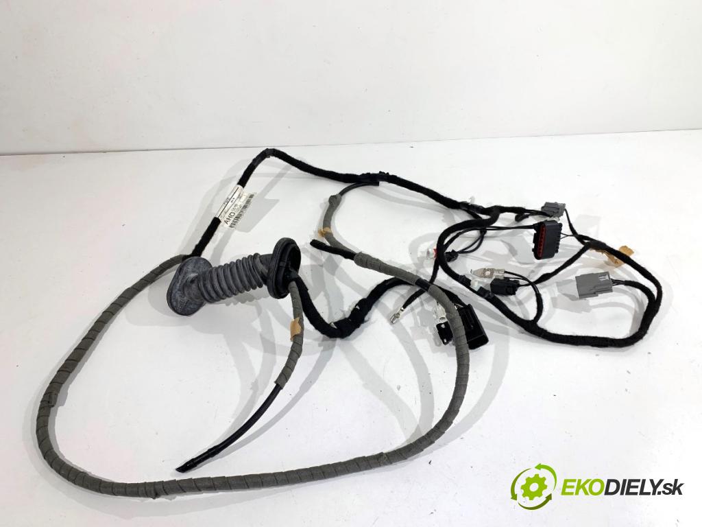 FORD ECOSPORT SUV 2018 103 kW 1.0 EcoBoost 998 káblovačka dveří kufra zadní část GN15-14B562-AHD