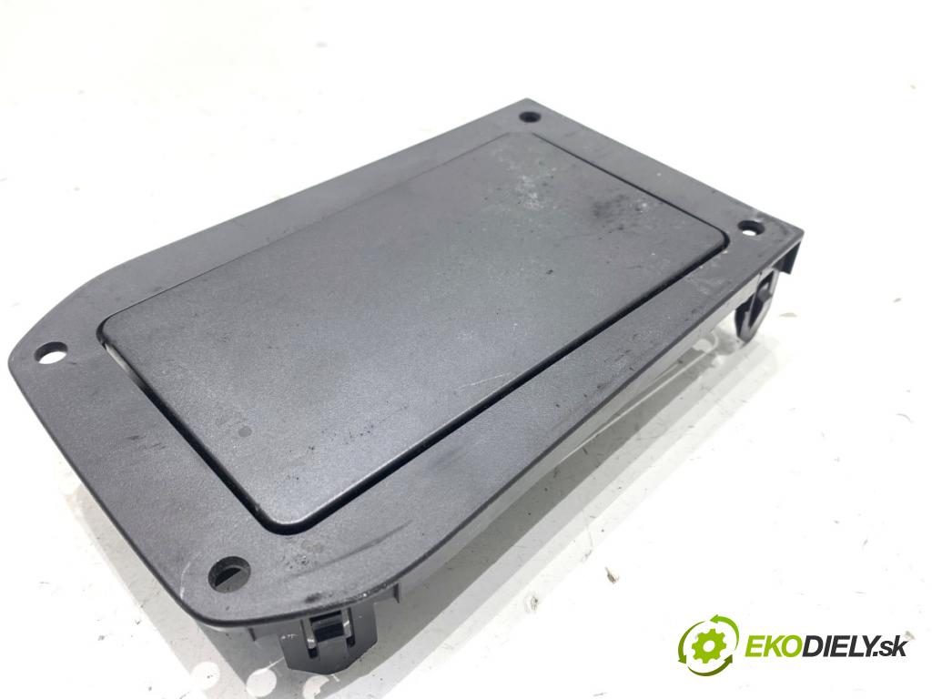 MG (SAIC) HS SUV 2024 124 kW 1.5 20 T 1490 NABÍJAČKA: INDUKCIA: 11358261