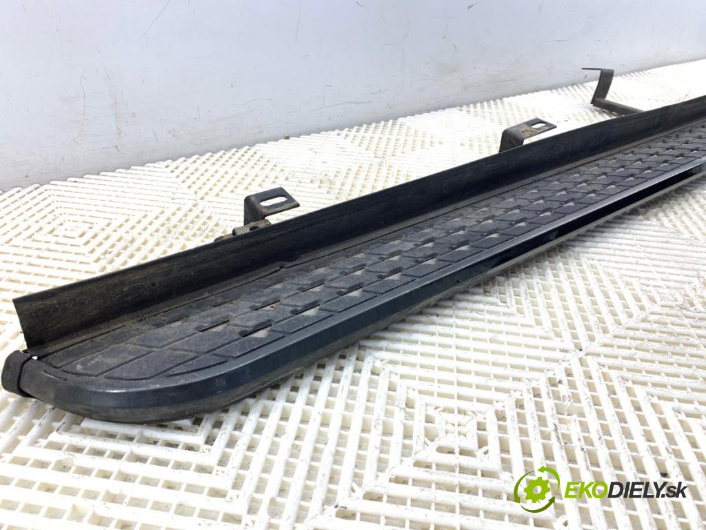 MG (SAIC) HS SUV 2024 124 kW 1.5 20 T 1490 Lišta prahová ľavy