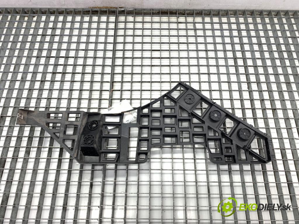 MG (SAIC) HS SUV 2024 124 kW 1.5 20 T 1490 úchyt nárazníka pravý zadní část 10952587