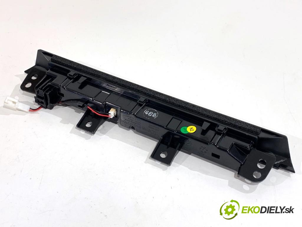 MG (SAIC) HS SUV 2024 124 kW 1.5 20 T 1490 Svetlo brzdových svetiel 11026801