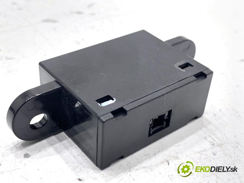 MG (SAIC) HS SUV 2024 124 kW 1.5 20 T 1490 HNÍZDO: USB 11139913