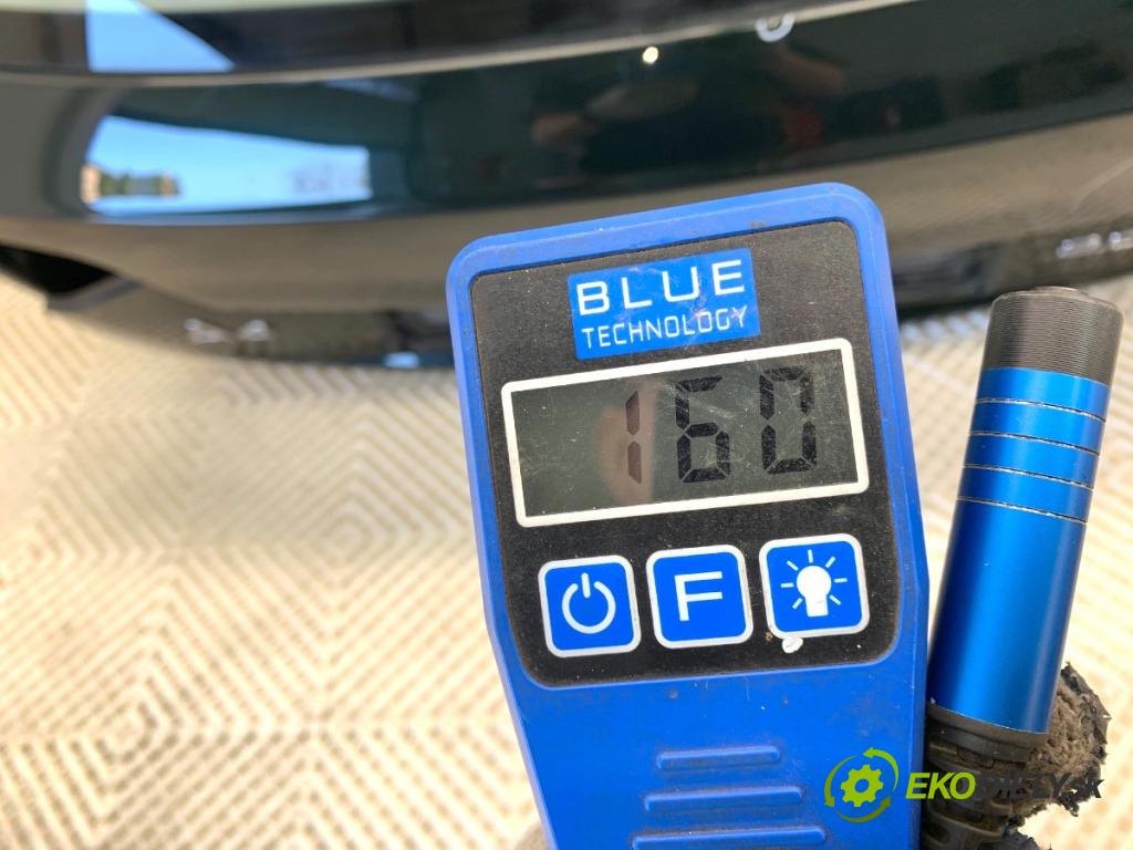 AUDI A4 B8 sedan 2009 105 kW 2.0 TDI 1968 kapota zad LZ6E: LZ6E