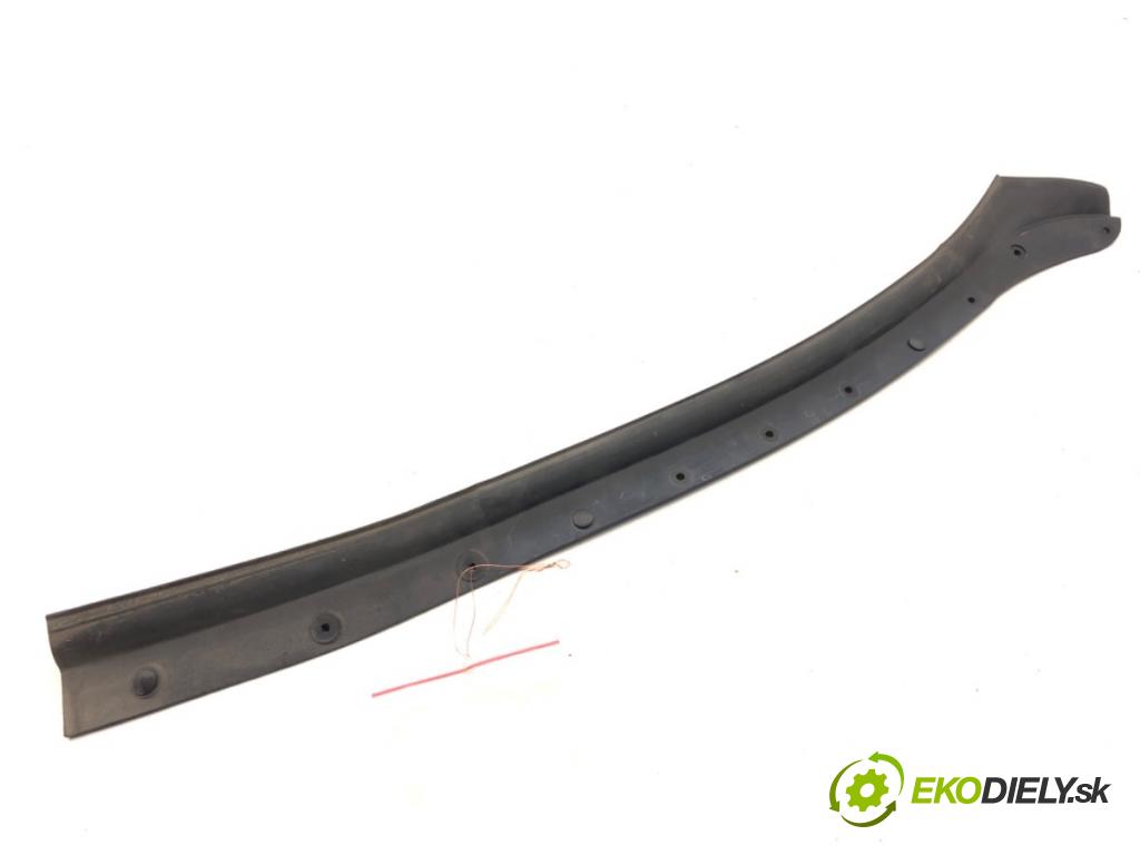 MG (SAIC) HS SUV 2024 124 kW 1.5 20 T 1490 těsnění dveře zadní část levá strana  (Karoserie ostatní)