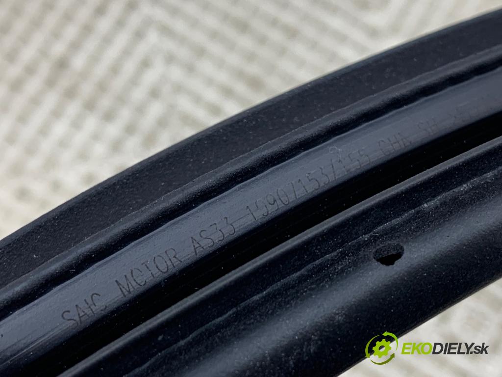 MG (SAIC) HS SUV 2024 124 kW 1.5 20 T 1490 těsnění dveře zadní část levá strana  (Karoserie ostatní)