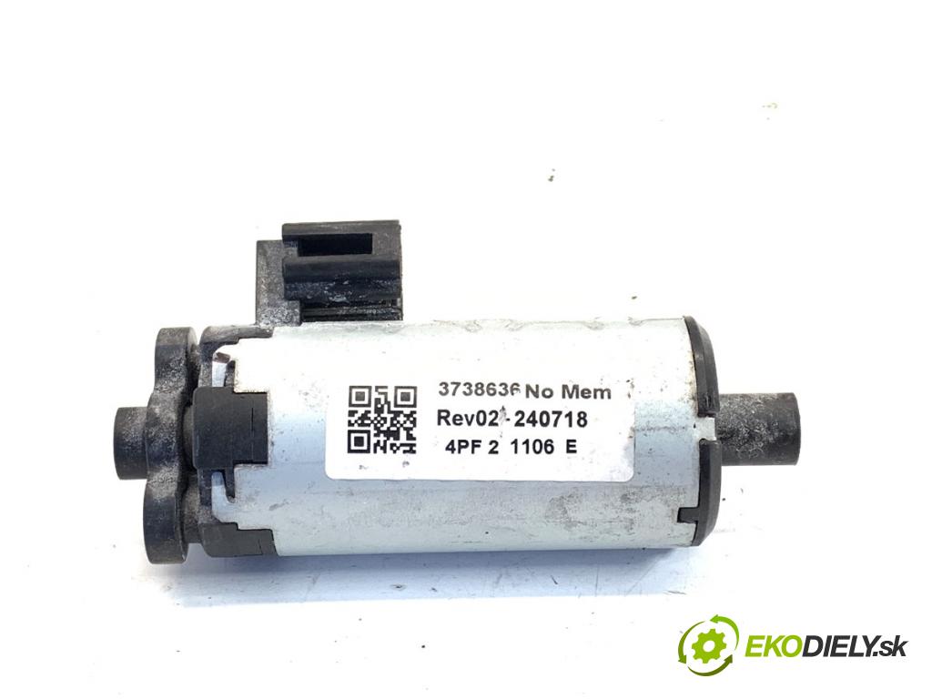 MG (SAIC) HS SUV 2024 124 kW 1.5 20 T 1490 motorek nastavení sedačky 3738636