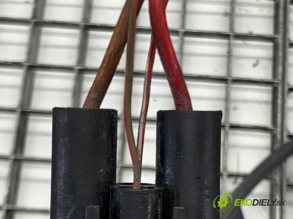 AUDI A6 C7 Kombi 2016 200 kW 3.0 TDI quattro 2967 Ventilátor klimatizácie A44797111 (Ventilátor chladiča klimatizácie)