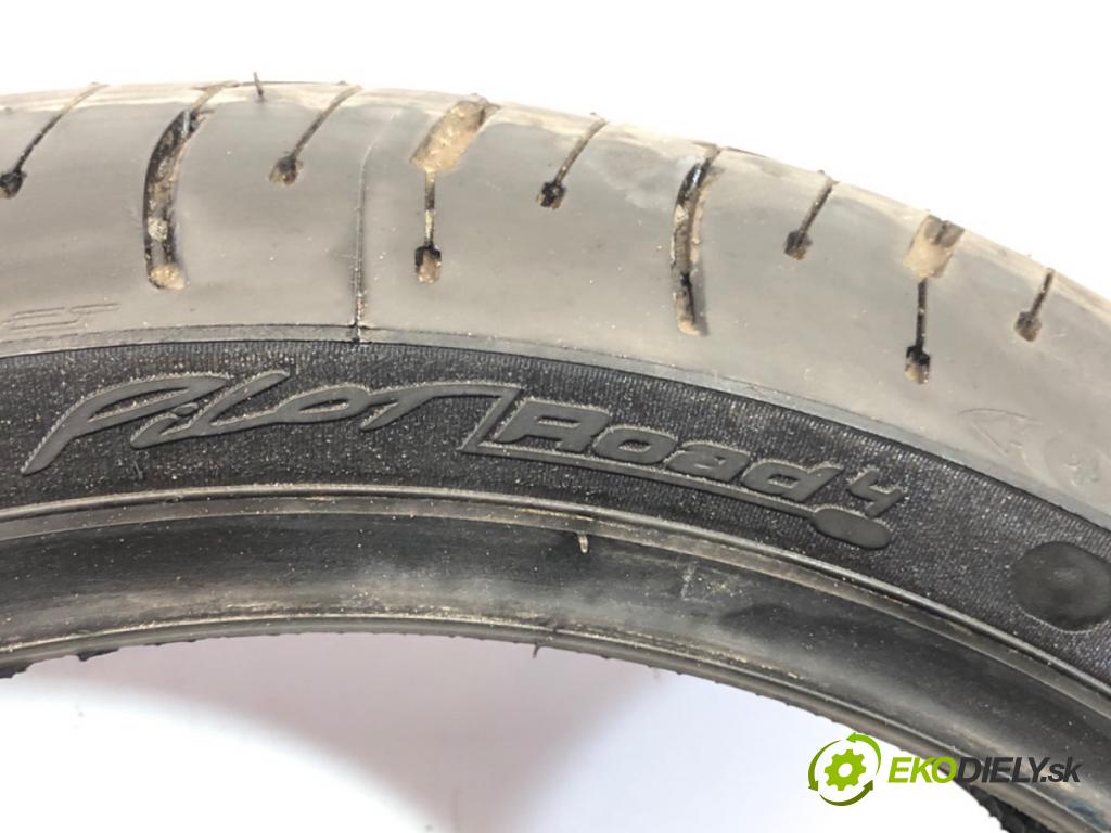 --- ---      PNEUMATIKA: 1X 120/70 17" MICHELIN