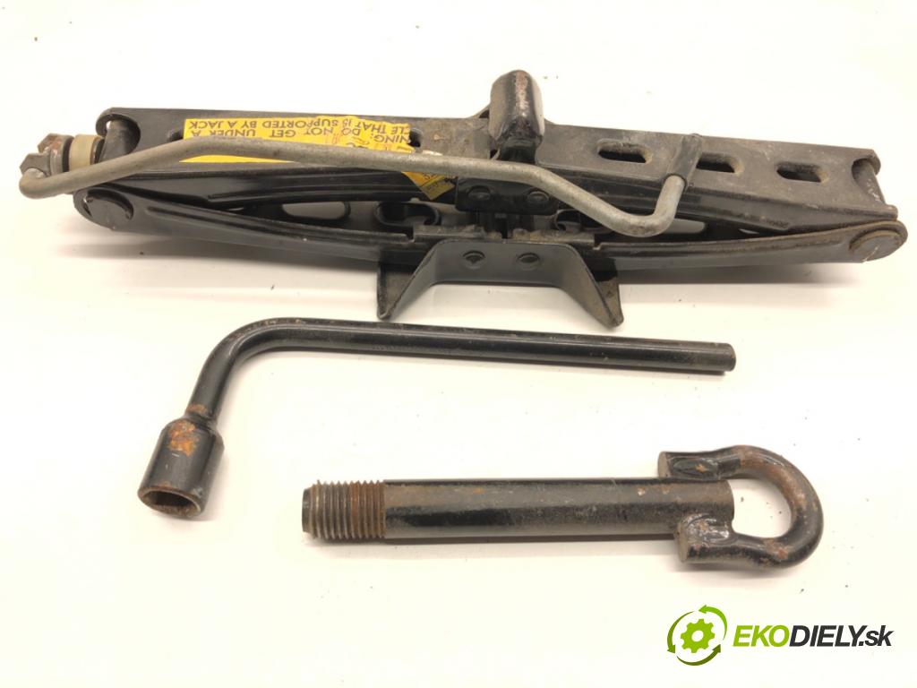 MERCEDES-BENZ CITAN Nadwozie pełne/minivan 2014 81 kW 111 CDI (415.603, 415.605) 1461 Súprava náradia