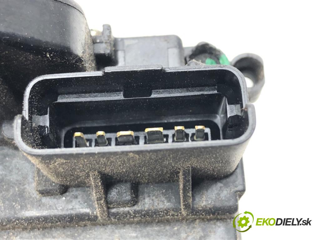 MERCEDES-BENZ CITAN Nadwozie pełne/minivan 2014 81 kW 111 CDI (415.603, 415.605) 1461 zámok Dvere pravy predný 8200497604