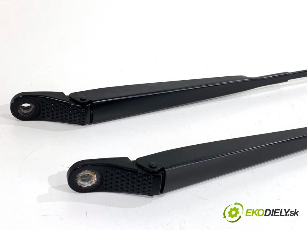 MERCEDES-BENZ CITAN Nadwozie pełne/minivan 2014 81 kW 111 CDI (415.603, 415.605) 1461 ramena stěrače přední část 8200619427