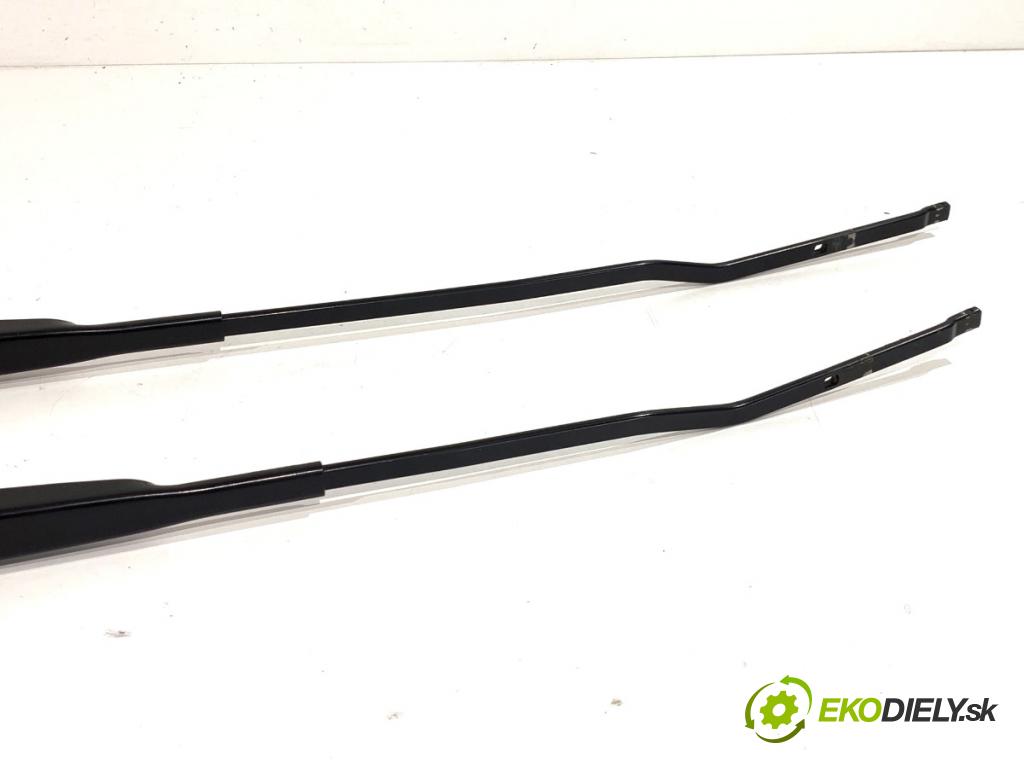 MERCEDES-BENZ CITAN Nadwozie pełne/minivan 2014 81 kW 111 CDI (415.603, 415.605) 1461 ramena stěrače přední část 8200619427