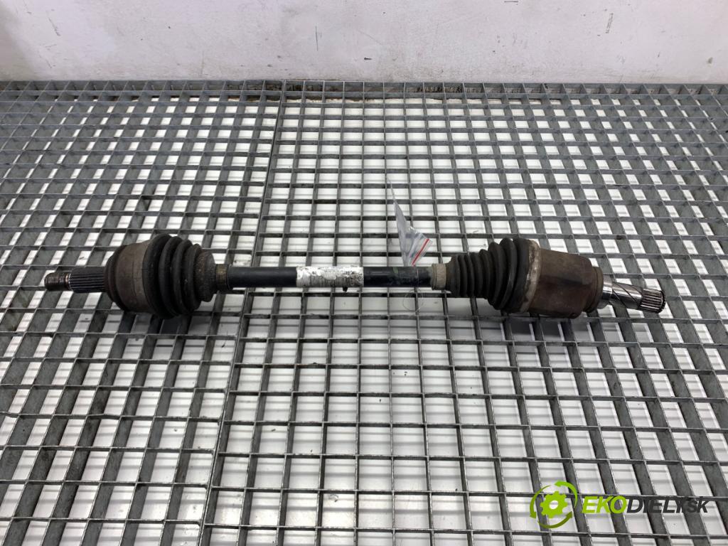 MERCEDES-BENZ CITAN Nadwozie pełne/minivan 2014 81 kW 111 CDI (415.603, 415.605) 1461 poloos levý přední část 