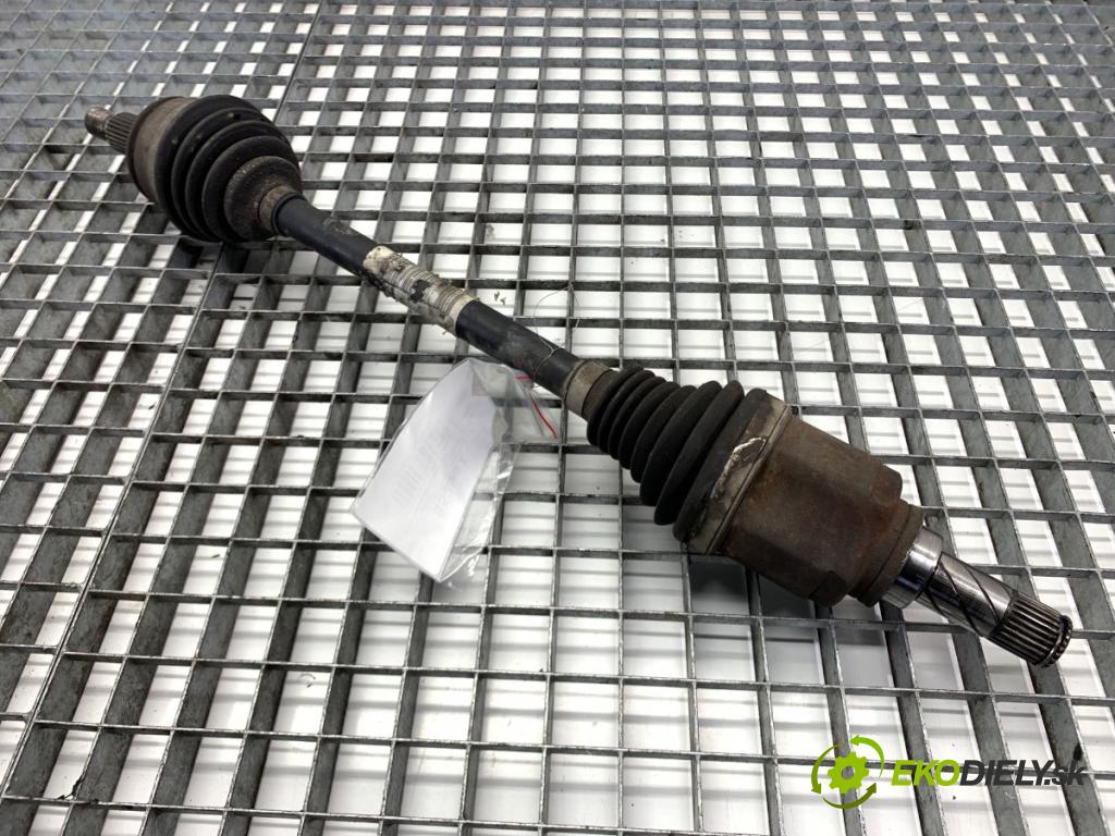 MERCEDES-BENZ CITAN Nadwozie pełne/minivan 2014 81 kW 111 CDI (415.603, 415.605) 1461 poloos levý přední část