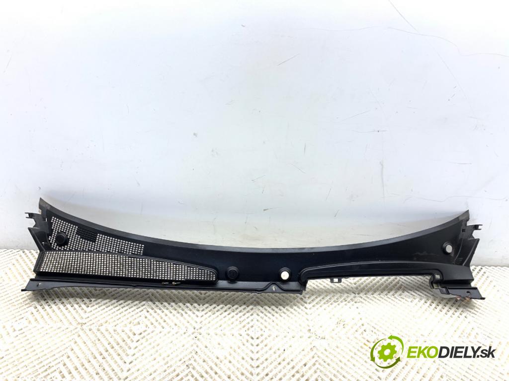 MERCEDES-BENZ CITAN Nadwozie pełne/minivan 2014 81 kW 111 CDI (415.603, 415.605) 1461 Torpédo, plast pod čelné okno 8200439131 (Torpédo (plast pod čelným sklom))