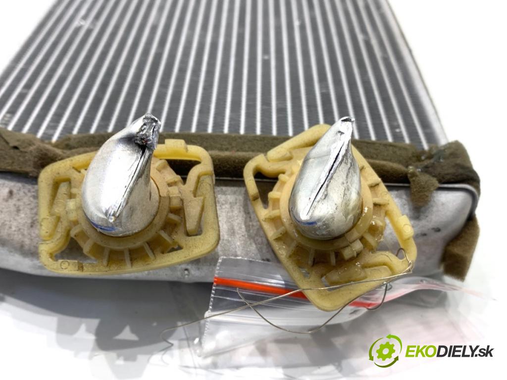 MERCEDES-BENZ CITAN Nadwozie pełne/minivan 2014 81 kW 111 CDI (415.603, 415.605) 1461 topné těleso radiátor topení 5F2110100 (Radiátor topení)