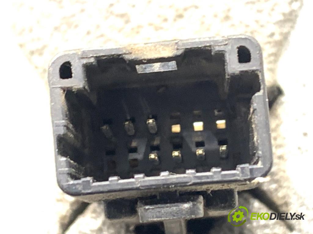 MERCEDES-BENZ CITAN Nadwozie pełne/minivan 2014 81 kW 111 CDI (415.603, 415.605) 1461 zpětné zrcátko pravý