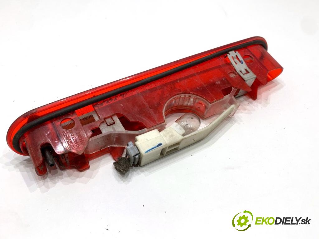 MERCEDES-BENZ CITAN Nadwozie pełne/minivan 2014 81 kW 111 CDI (415.603, 415.605) 1461 Svetlo brzdových svetiel 89071182