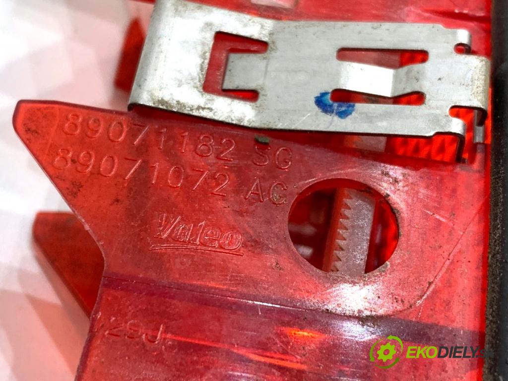 MERCEDES-BENZ CITAN Nadwozie pełne/minivan 2014 81 kW 111 CDI (415.603, 415.605) 1461 Svetlo brzdových svetiel 89071182