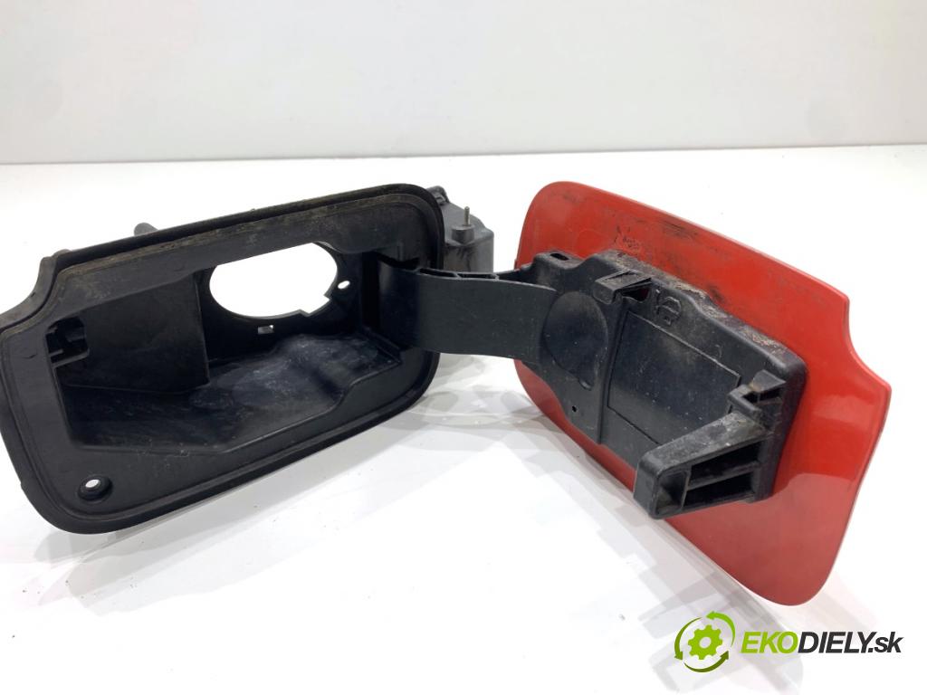 MERCEDES-BENZ CITAN Nadwozie pełne/minivan 2014 81 kW 111 CDI (415.603, 415.605) 1461 Dvierka nádrže paliva 8200499049 (Kľučka dverí ostatné)