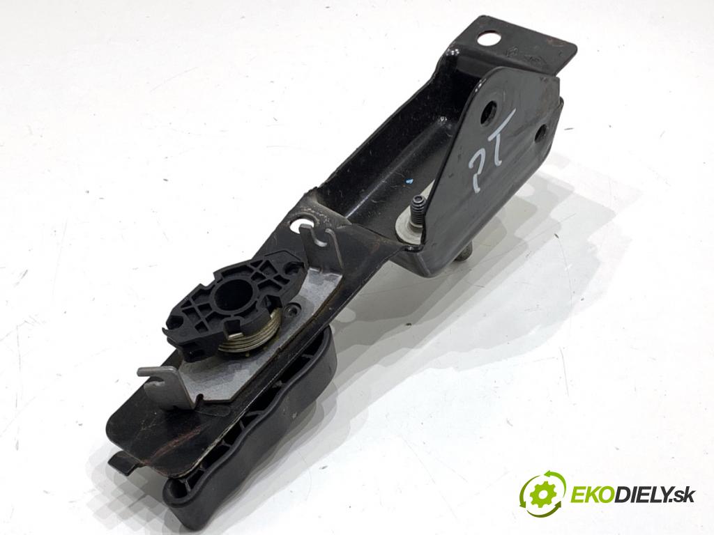 MERCEDES-BENZ CITAN Nadwozie pełne/minivan 2014 81 kW 111 CDI (415.603, 415.605) 1461 Kľučka vonkajšia pravy zad