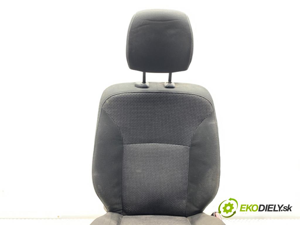 MERCEDES-BENZ CITAN Nadwozie pełne/minivan 2014 81 kW 111 CDI (415.603, 415.605) 1461 Sedadlo pravy predný